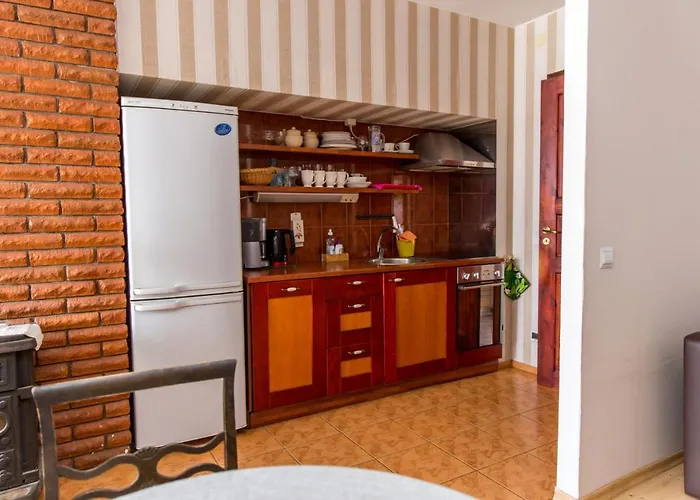 Papli 2 Pensjonat Parnawa